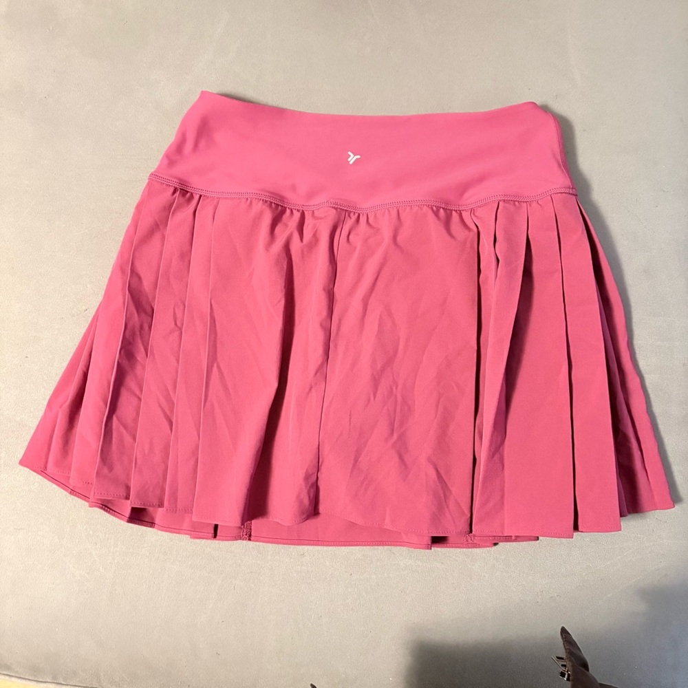 Old Navy A-Line Skirt in Vibrant Pink - Picture 2 of 5